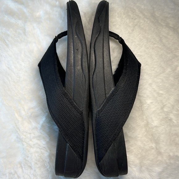 FITFLOP Surfa Thong Sandal Black Wide Strap Wedge Comfort AB3-001 Cushion 8 - Picture 5 of 16